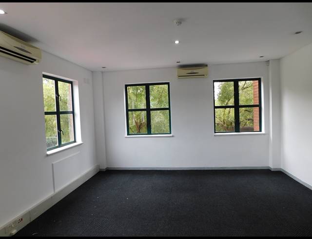 446M² OFFICE TO LET IN HYDE PARK
